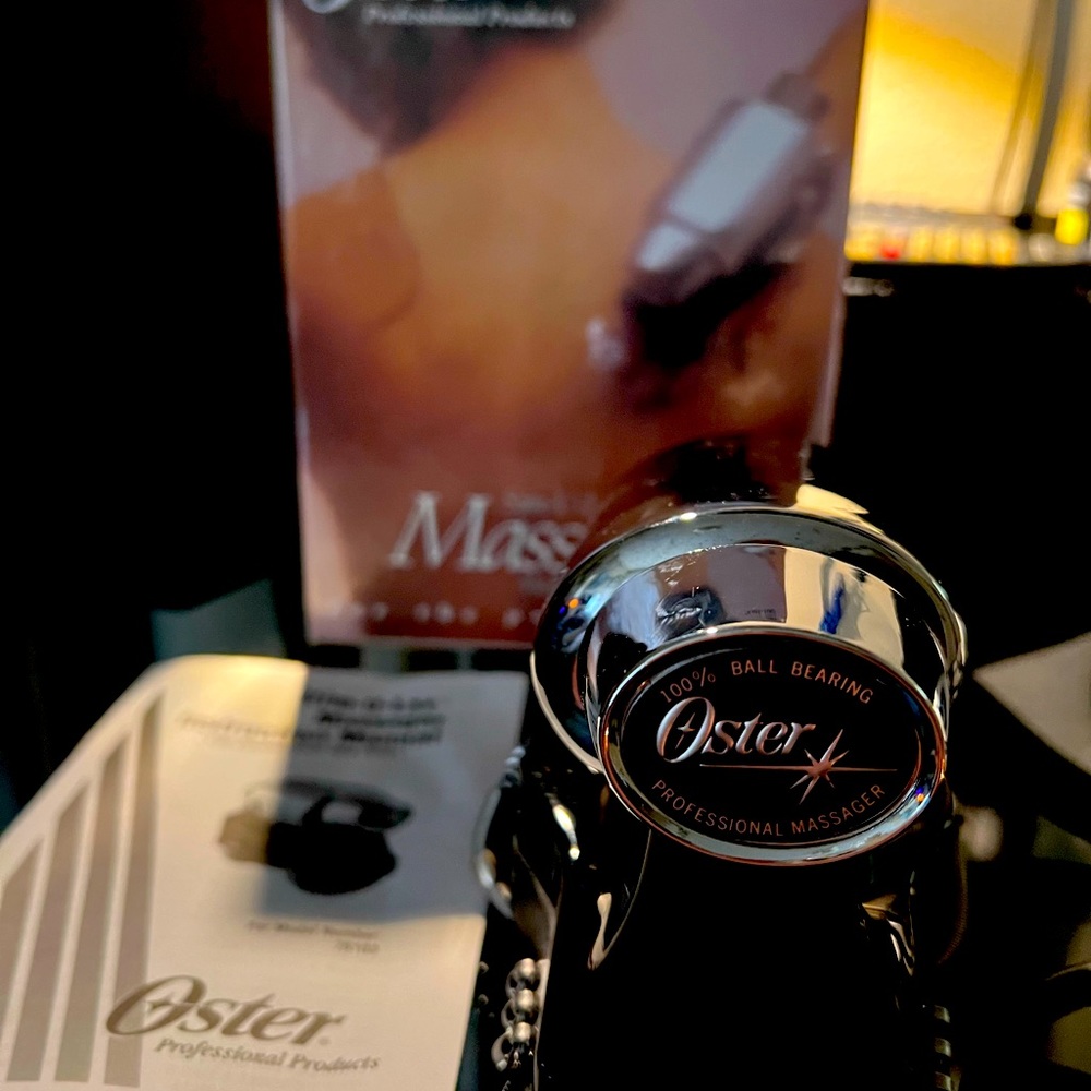 Oster Stim-U-Lax Chrome Housing Rubber Hand Pad Massager #76103-100 - used twice